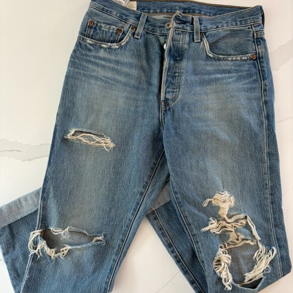 Levi Wedgie Jeans - Picture 1 of 3
